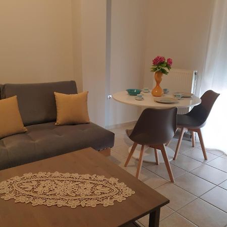 Comfortable Apartment In The Center Of Volos Very Close To The Port Extérieur photo