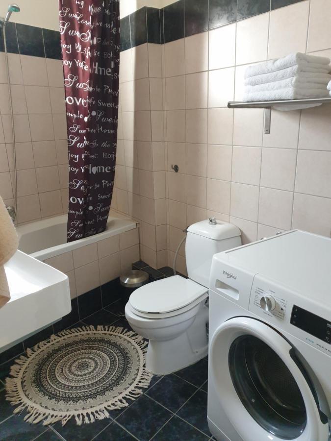 Comfortable Apartment In The Center Of Volos Very Close To The Port Extérieur photo